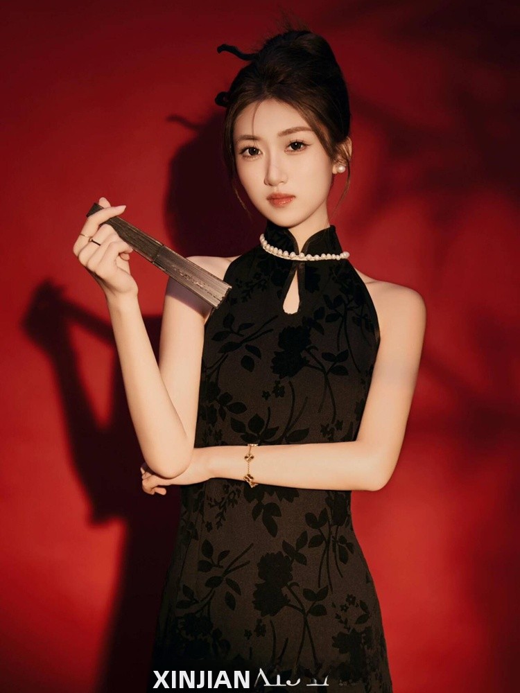 Black  Costume Studio Theme Or - đánh giá và giá Photography Studio