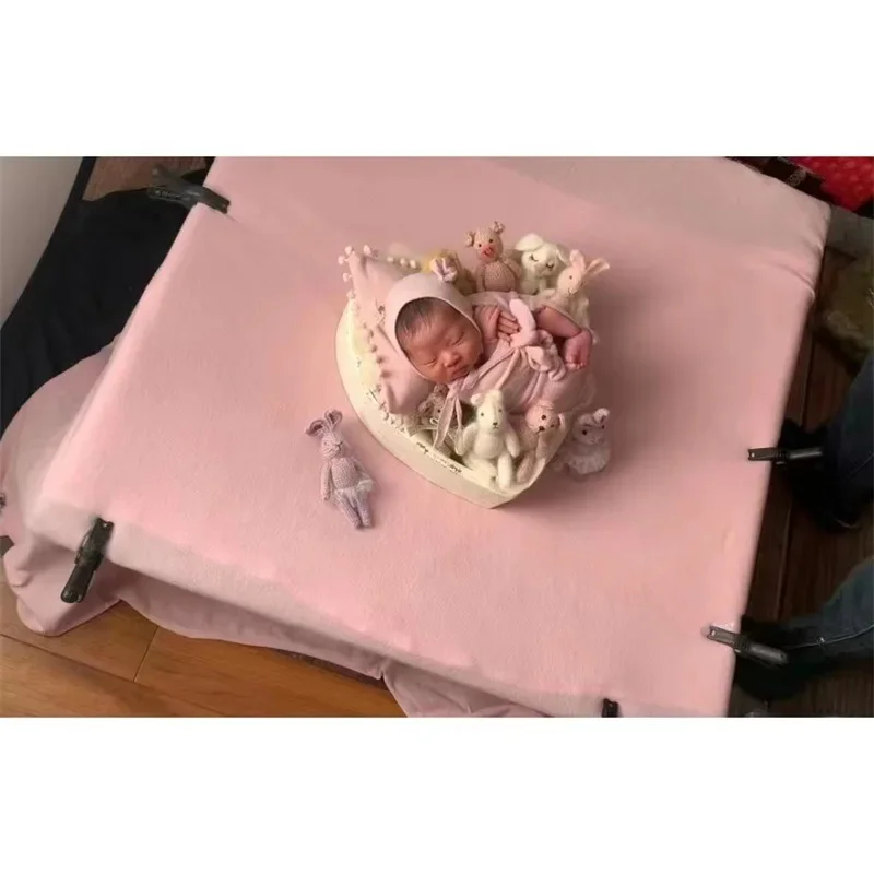Newborn Hundred Day Old Baby S - đánh giá và giá Photography Of The Day