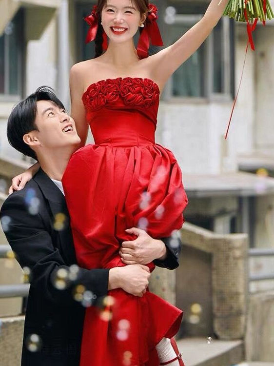 2025 New Red Bridesmaid Street - đánh giá và giá Photography Street