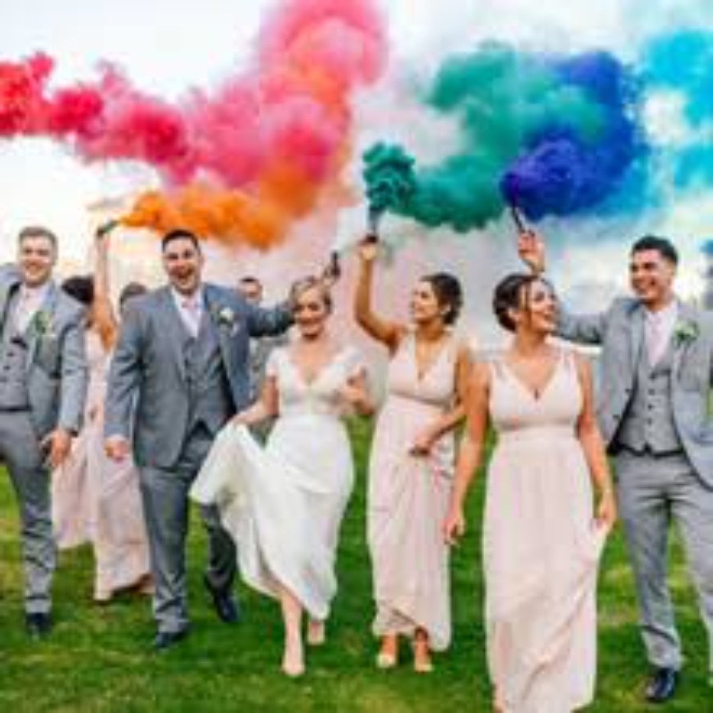 Colorful Handheld Smokes  Wedd - đánh giá và giá Photography Of The Day