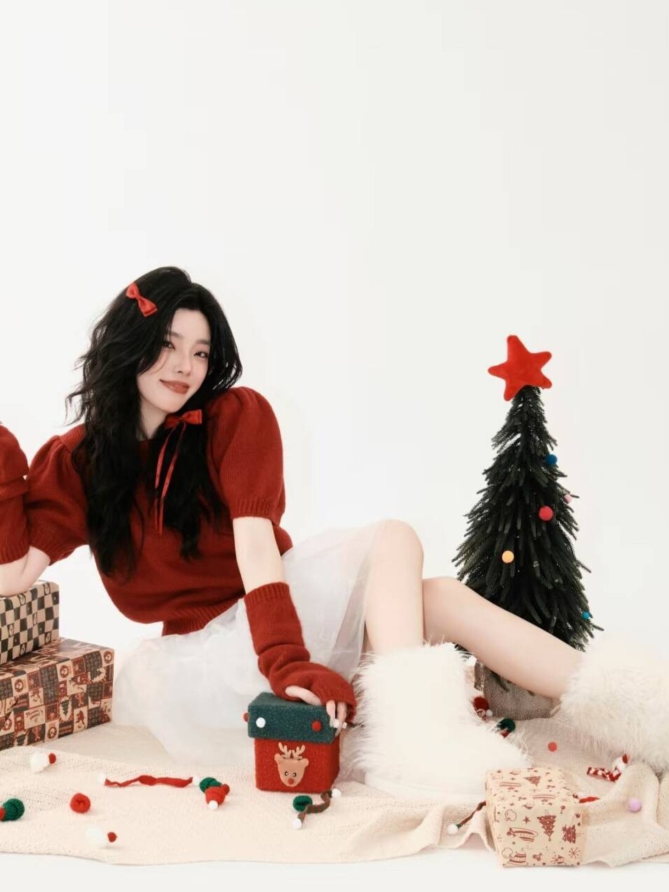 Christmas Theme Red Sweater Ar - đánh giá và giá Photography Studio